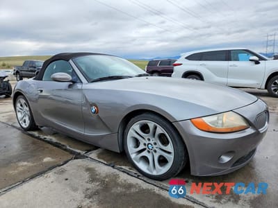 Czwarte zdjęcie samochodu z boku: 2004 BMW Z4 3.0 VIN:4USBT53564LT27229 - miniatura