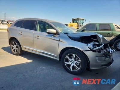 Czwarte zdjęcie samochodu z boku: 2015 VOLVO XC60 T6 PREMIER VIN:YV4902RK3F2670238 - miniatura