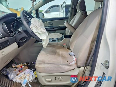 Zdjęcie 7 z 13 samochodu: 2021 KIA SEDONA LX VIN:KNDMB5C14M6665354 - miniatura