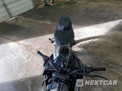 Piąte zdjęcie samochodu w środku: 2022 KTM 890 DUKE R VIN:VBKTU9402NM834222 - miniatura
