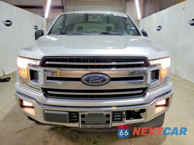 Piąte zdjęcie samochodu w środku: 2019 FORD F150 SUPERCREW VIN:1FTEW1C56KKC16881 - miniatura
