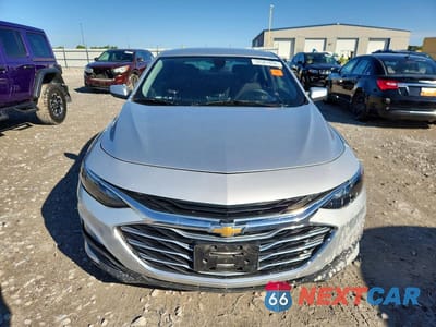 Piąte zdjęcie samochodu w środku: 2019 CHEVROLET MALIBU LT VIN:1G1ZD5ST0KF197972 - miniatura