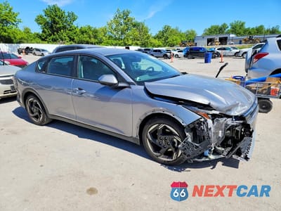 Czwarte zdjęcie samochodu z boku: 2025 KIA K4 EX VIN:3KPFU4DE9SE140571 - miniatura