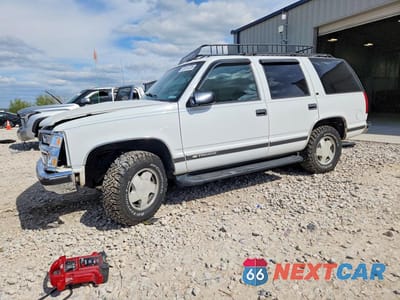 1998 CHEVROLET TAHOE K1500 1GNEK13R8WJ313548 - główne zdjęcie licytacji z USA - miniatura