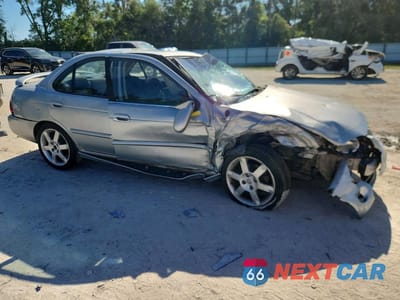 Czwarte zdjęcie samochodu z boku: 2004 NISSAN SENTRA SE-R SPEC V VIN:3N1AB51D64L729564 - miniatura