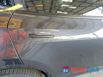 Zdjęcie 10 z 13 samochodu: 2025 TESLA MODEL Y VIN:7SAYGDEE1SA360036 - miniatura
