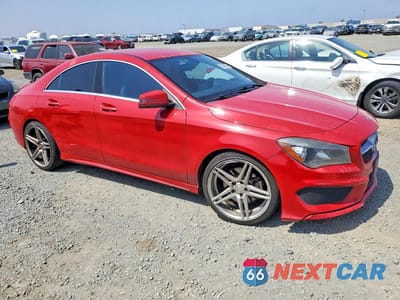 Czwarte zdjęcie samochodu z boku: 2014 MERCEDES-BENZ CLA 250 VIN:WDDSJ4EB6EN155563 - miniatura