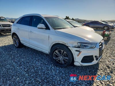 Czwarte zdjęcie samochodu z boku: 2016 AUDI Q3 PREMIUM PLUS VIN:WA1BFCFS7GR024801 - miniatura