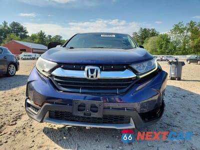 Piąte zdjęcie samochodu w środku: 2018 HONDA CR-V LX VIN:2HKRW6H38JH210857 - miniatura