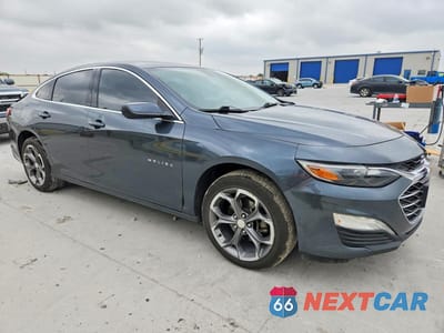 Czwarte zdjęcie samochodu z boku: 2021 CHEVROLET MALIBU VIN:1G1ZD5ST6MF004971 - miniatura