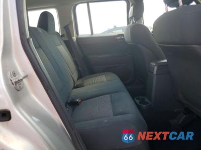Zdjęcie 11 z 13 samochodu: 2010 JEEP PATRIOT SPORT VIN:1J4NT2GBXAD655724 - miniatura