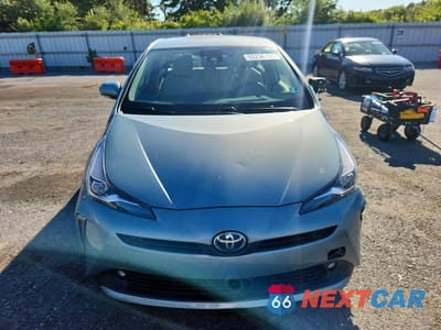 Piąte zdjęcie samochodu w środku: 2022 TOYOTA PRIUS XLE VIN:JTDKAMFU1N3187522 - miniatura