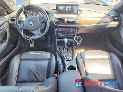 Zdjęcie 8 z 12 samochodu: 2013 BMW X1 XDRIVE35I VIN:WBAVM5C54DVV89526 - miniatura