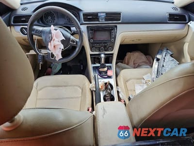 Zdjęcie 8 z 12 samochodu: 2013 VOLKSWAGEN PASSAT SE VIN:1VWBH7A39DC102627 - miniatura