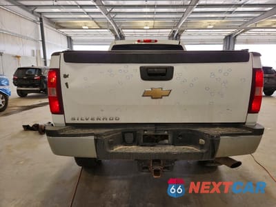 Zdjęcie 6 z 12 samochodu: 2011 CHEVROLET SILVERADO K2500 HEAVY DUTY VIN:1GC1KVCG0BF240654 - miniatura