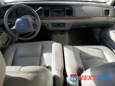Zdjęcie 8 z 12 samochodu: 2004 FORD CROWN VICTORIA VIN:2FAFP74WX4X132158 - miniatura