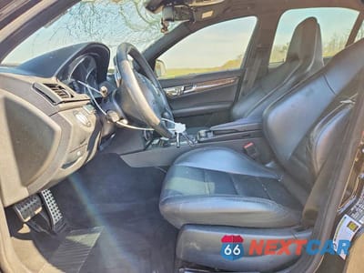 Zdjęcie 7 z 12 samochodu: 2008 MERCEDES-BENZ C 63 AMG VIN:WDDGF77X08F163108 - miniatura