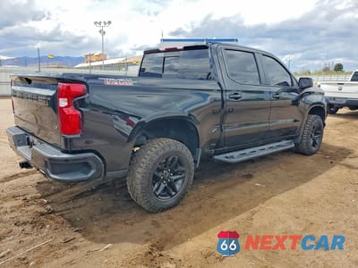 Trzecie zdjęcie samochodu z tyłu: 2020 CHEVROLET SILVERADO K1500 LT TRAIL BOSS VIN:1GCPYFED3LZ185439 - miniatura