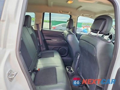Zdjęcie 10 z 12 samochodu: 2017 JEEP COMPASS LATITUDE VIN:1C4NJCEA8HD212901 - miniatura