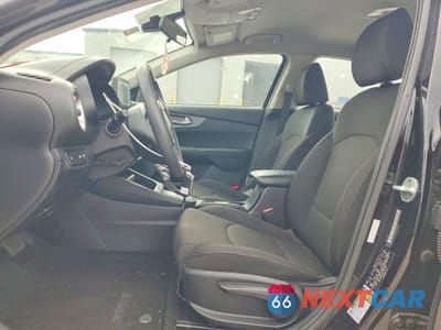 Zdjęcie 7 z 12 samochodu: 2019 KIA FORTE FE VIN:3KPF24AD1KE057007 - miniatura