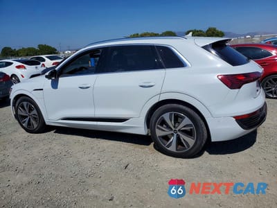 Drugie zdjęcie samochodu z przodu: 2024 AUDI Q8 E-TRON PREMIUM PLUS VIN:WA15AAGE0RB027625 - miniatura