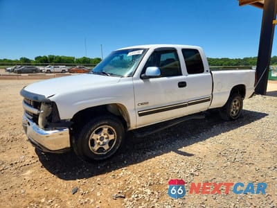 2000 CHEVROLET SILVERADO K1500 1GCEK19T6YE249789 - główne zdjęcie licytacji z USA - miniatura