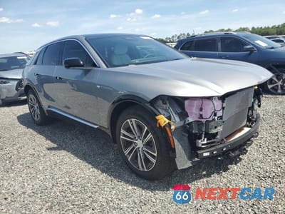 Czwarte zdjęcie samochodu z boku: 2026 CADILLAC LYRIQ LUXURY VIN:1GYKPNRK9TZ307652 - miniatura