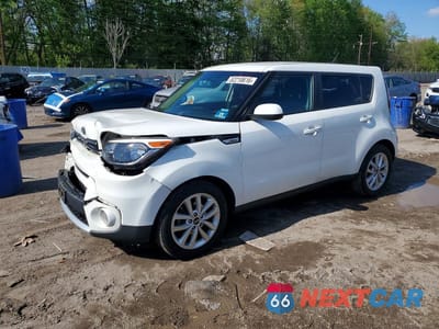 2018 KIA SOUL + KNDJP3A59J7610726 - główne zdjęcie licytacji z USA - miniatura