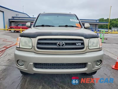 Piąte zdjęcie samochodu w środku: 2004 TOYOTA SEQUOIA SR5 VIN:5TDBT44AX4S233302 - miniatura