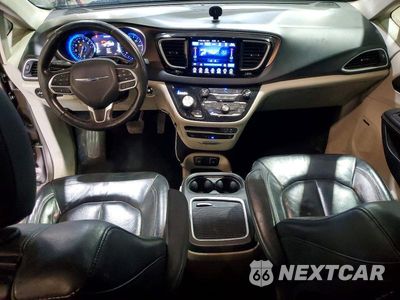 Zdjęcie 8 z 13 samochodu: 2017 CHRYSLER PACIFICA TOURING L PLUS VIN:2C4RC1EG5HR832946 - miniatura