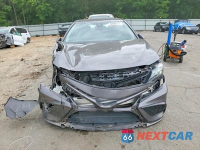 Piąte zdjęcie samochodu w środku: 2021 TOYOTA CAMRY SE VIN:4T1G11AK8MU415076 - miniatura