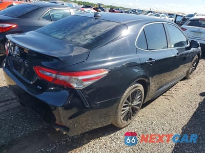 Trzecie zdjęcie samochodu z tyłu: 2019 TOYOTA CAMRY SE VIN:4T1B11HK3KU170684 - miniatura