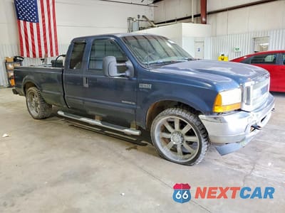 Czwarte zdjęcie samochodu z boku: 2002 FORD F250 SUPER DUTY VIN:1FTNX20F72ED47008 - miniatura
