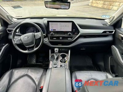 Zdjęcie 7 z 10 samochodu: 2023 TOYOTA HIGHLANDER PLATINUM VIN:5TDKDRBH8PS035011 - miniatura