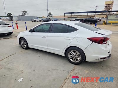 Drugie zdjęcie samochodu z przodu: 2019 HYUNDAI ELANTRA SEL VIN:5NPD84LF5KH426158 - miniatura
