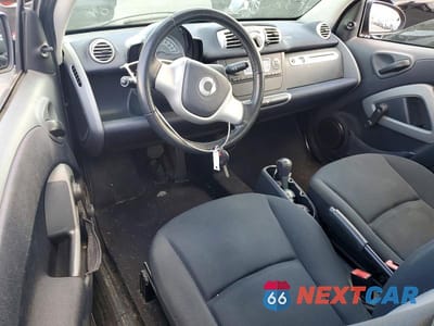 Zdjęcie 8 z 12 samochodu: 2013 SMART FORTWO PURE VIN:WMEEJ3BA6DK613892 - miniatura