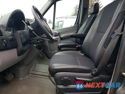 Zdjęcie 7 z 12 samochodu: 2014 MERCEDES-BENZ SPRINTER 2500 VIN:WDZPE7DC0E5835717 - miniatura
