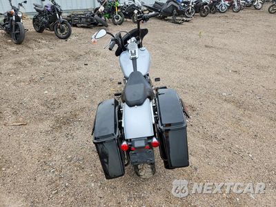 Czwarte zdjęcie samochodu z boku: 2019 HARLEY-DAVIDSON FLSB VIN:1HD1YMJ29KB025506 - miniatura