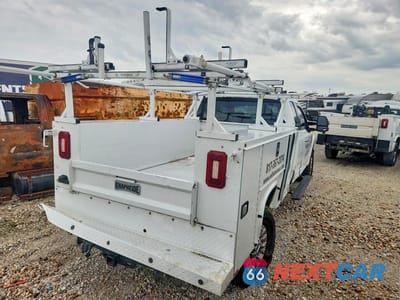 Trzecie zdjęcie samochodu z tyłu: 2022 FORD F350 SUPER DUTY VIN:1FT8X3BN6NED83462 - miniatura