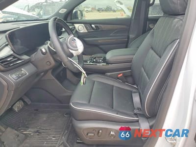 Zdjęcie 7 z 13 samochodu: 2026 BUICK ENCLAVE AVENIR VIN:5GAEVCKS5TJ221908 - miniatura