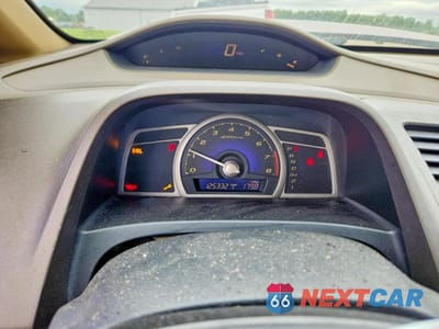 Zdjęcie 9 z 12 samochodu: 2006 HONDA CIVIC VIN:1HGFA165X6L145913 - miniatura