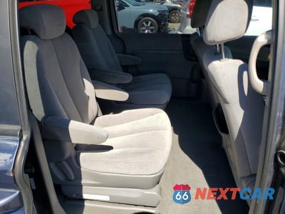 Zdjęcie 11 z 13 samochodu: 2007 KIA SEDONA BASE VIN:KNDMB233676116923 - miniatura