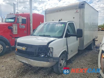 2019 CHEV EXPRESS G4500 1HA6GUCG3KN010657 - główne zdjęcie licytacji z USA - miniatura