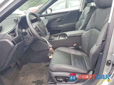 Zdjęcie 7 z 12 samochodu: 2025 LEXUS ES 300H BASE VIN:58ADA1C17SU072970 - miniatura