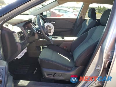Zdjęcie 7 z 14 samochodu: 2021 NISSAN ROGUE SV VIN:5N1AT3BA1MC825273 - miniatura