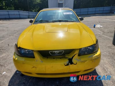 Piąte zdjęcie samochodu w środku: 2004 FORD MUSTANG VIN:1FAFP446X4F141372 - miniatura