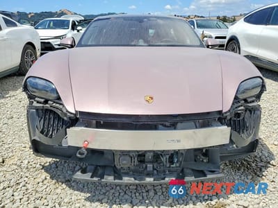 Piąte zdjęcie samochodu w środku: 2024 PORSCHE TAYCAN GTS VIN:WP0AD2Y19RSA47498 - miniatura