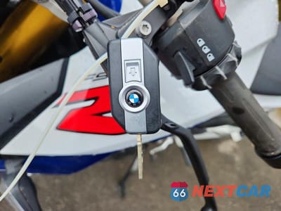 Zdjęcie 8 z 9 samochodu: 2023 BMW F 900 R VIN:WB10K1306P6H67404 - miniatura