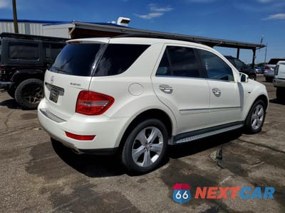 Trzecie zdjęcie samochodu z tyłu: 2011 MERCEDES-BENZ ML 350 BLUETEC VIN:4JGBB2FB6BA728115 - miniatura