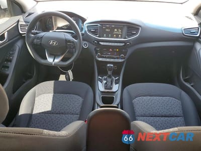 Zdjęcie 8 z 12 samochodu: 2019 HYUNDAI IONIQ BLUE VIN:KMHC65LC1KU129046 - miniatura